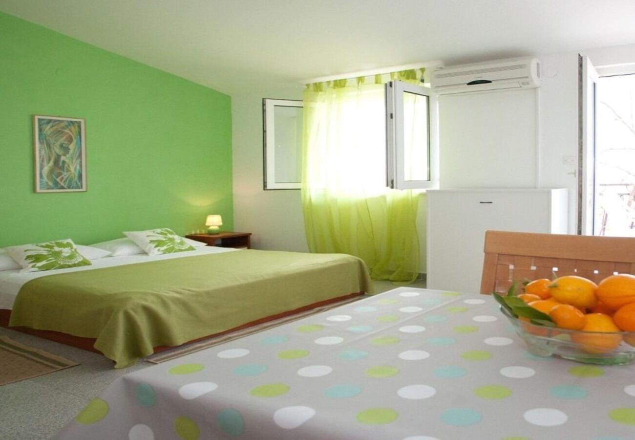 Apartments Filip Trogir Exterior photo